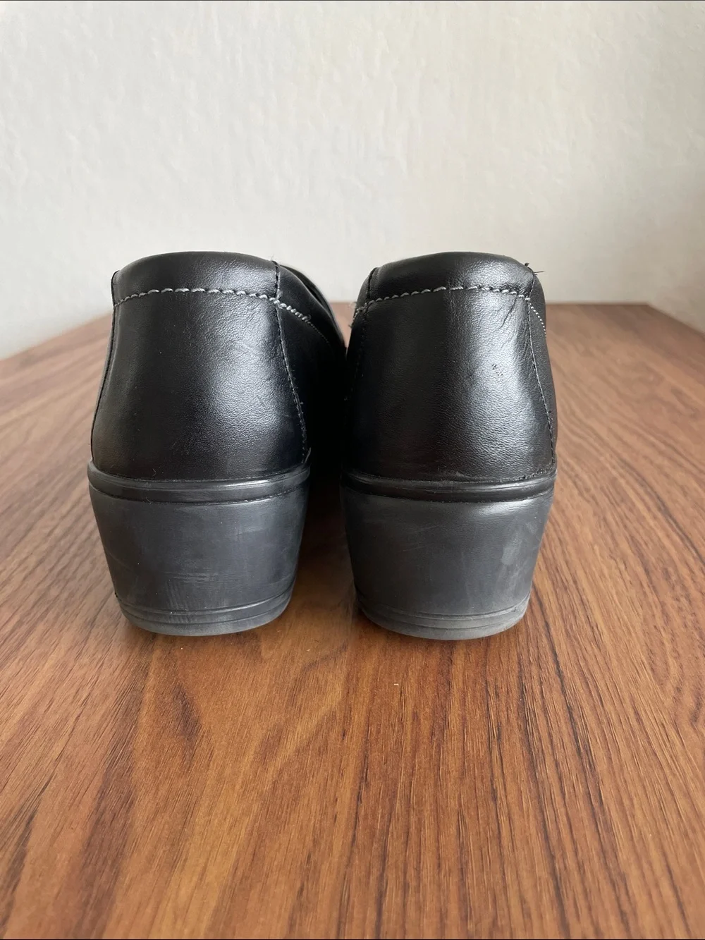 Flexi Black leather Slip-On Leather Loafers